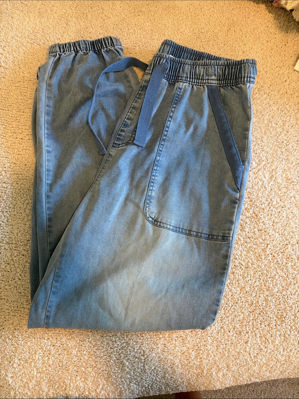 Elastic-Waist Denim Joggers - Light Wash